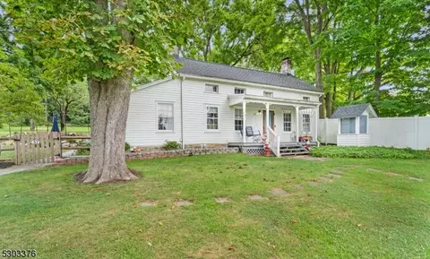 37 W Main St, Mendham Twp, NJ 07945