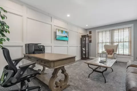 2 Einstein Ct, Flemington, NJ 08822 photo 6