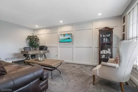 2 Einstein Ct, Flemington, NJ 08822 photo 7