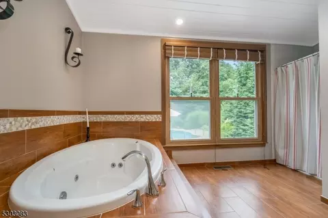 2 Einstein Ct, Flemington, NJ 08822 photo 22