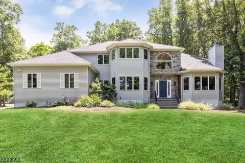 109 Sliker Rd, Glen Gardner, NJ 08826