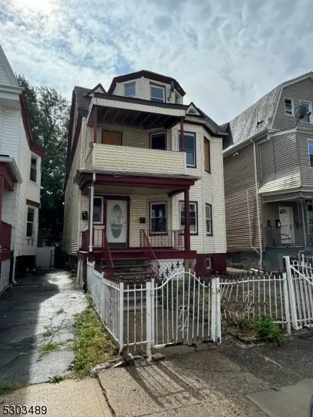 114 N 17th St, East Orange, NJ 07017