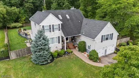 135 Terhune Ln, Hillsborough, NJ 08844
