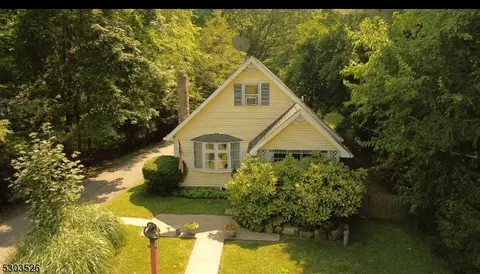 23 Mellicks Wood Rd, Phillipsburg, NJ 08865