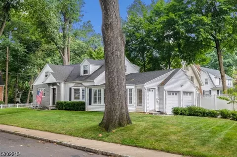 28 Valley View Dr, Morristown, NJ 07960
