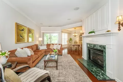 3307 Avery Ct, Somerset, NJ 08873