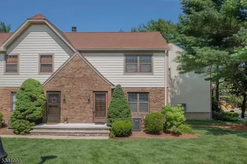 101 E Oak St #3, Oakland, NJ 07436