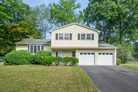 43 Westminster Dr, Parsippany-troy Hills Twp, NJ 07054