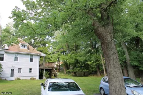 6 Lake St, Hillsdale, NJ 07642