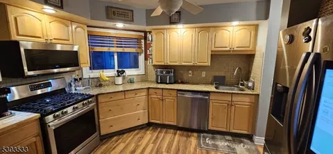 25 Delbarton Ct, Hackettstown, NJ 07840 photo 10