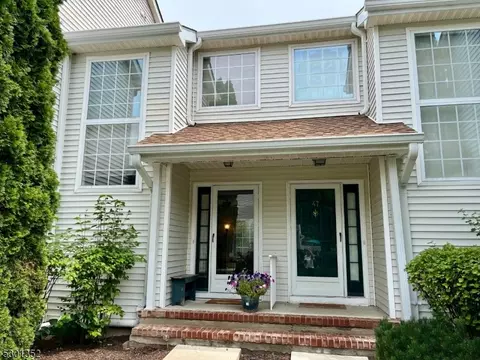 45 Winding Brook Rd, Hamburg, NJ 07419