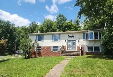 13 Phlox Ter, Vernon Twp, NJ 07418