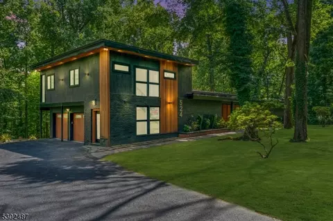 524 Ridge Rd, Watchung, NJ 07069