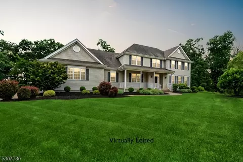 3 Culture Ct, Lambertville, NJ 08530