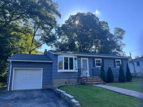 30 Paradise Trl, Vernon Twp, NJ 07460