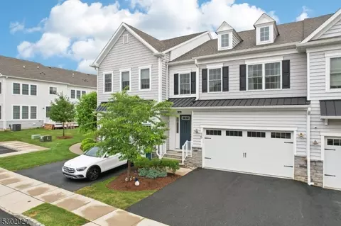 18 Azalea Ln, Cedar Grove, NJ 07009