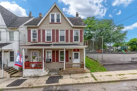 316 Chambers St, Phillipsburg, NJ 08865