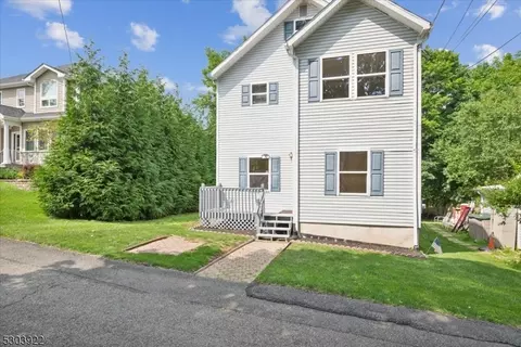 52 White Birch Rd, Morristown, NJ 07960