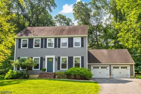 18 Shongum Rd, Randolph, NJ 07869