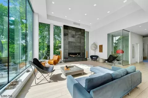 251 S Mountain Ave, Montclair, NJ 07042