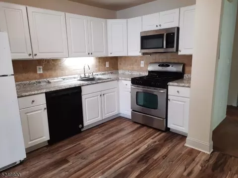 119 Autumn Ct, Ledgewood, NJ 07852