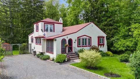 4 Majorca Rd, Montville Twp, NJ 07082