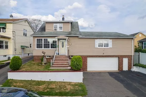 701 E 31st St #1, Paterson, NJ 07513