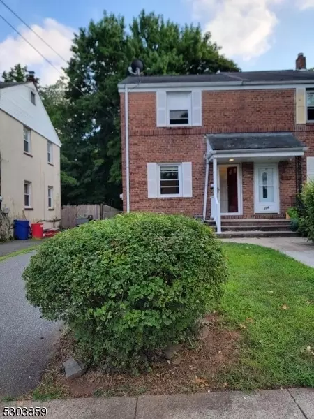 724 W Scott Ave, Rahway, NJ 07065