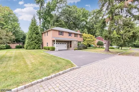 19 Doering Way, Cranford, NJ 07016