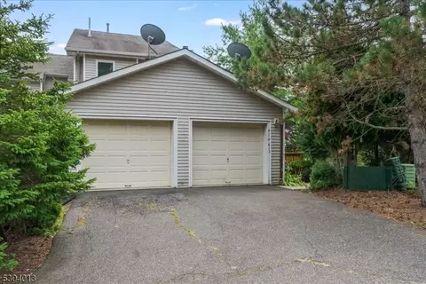 414 Heights Dr #414, Haledon, NJ 07508