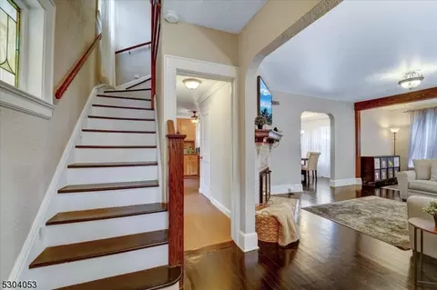 3-17 Kenneth Ave, Fair Lawn, NJ 07410