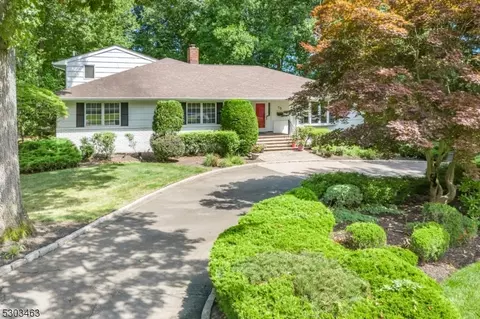 75 Green Hill Rd, Springfield, NJ 07081