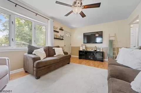 109 Madison Ave, Middlesex, NJ 08846 photo 3