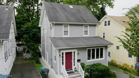 209 W Newell Ave, Rutherford, NJ 07070