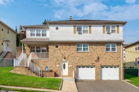 119 Edsall Ave, Palisades Park, NJ 07650