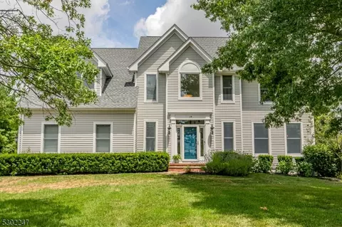 19 Spyglass Rd, Montgomery, NJ 08558