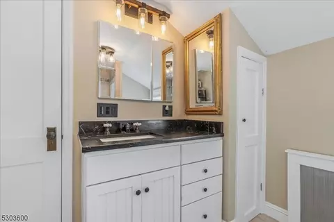 37 Lenape Trl, Wayne, NJ 07470 photo 20