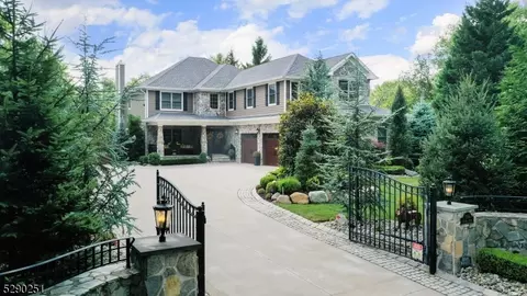 1564 Martine Ave, Scotch Plains, NJ 07076