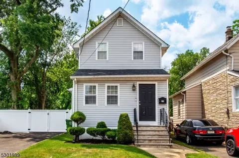 814 Spruce St, Roselle, NJ 07203
