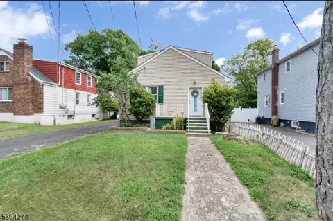 261 Lenox Pl, East Franklin, NJ 08873