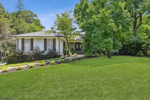 22 Rock Spring Rd, West Orange, NJ 07052