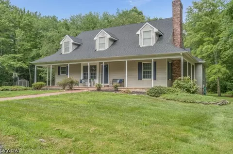 17 Charlestown Rd, Hampton, NJ 08827 photo 2