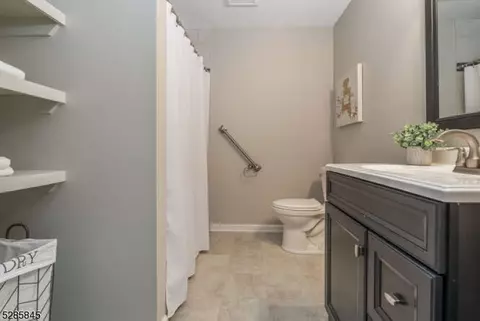 17 Charlestown Rd, Hampton, NJ 08827 photo 17