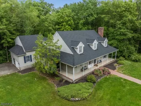 17 Charlestown Rd, Hampton, NJ 08827 photo 3