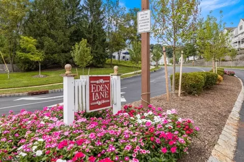 2602 Cortland Ln, Whippany, NJ 07981