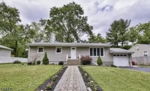 95 Ryerson Ave, Wayne, NJ 07470
