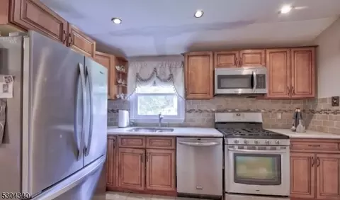 95 Ryerson Ave, Wayne, NJ 07470 photo 4