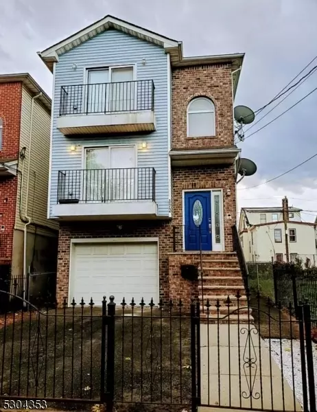172 Scheerer Ave, Newark, NJ 07112