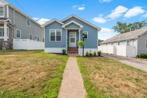 268 Lanza Ave, Saddle Brook, NJ 07663