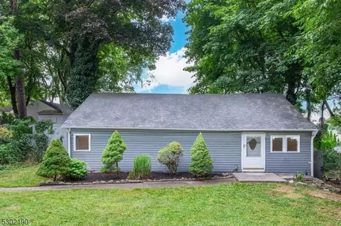 43 Vail Rd, Roxbury Twp, NJ 07850